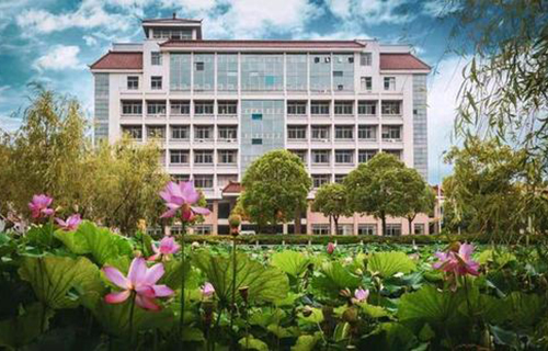 江苏盐南中等专业学校