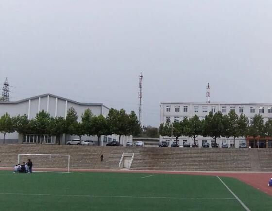 大连市甘井子区鉴开中学