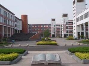 重庆市经开礼嘉中学校