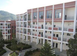 凤庆县鲁史中学