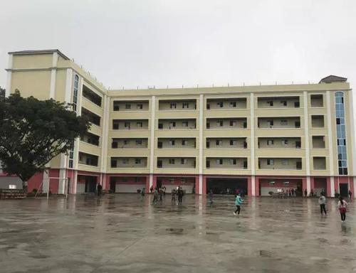 永川市南大街办事处永隆初级中学校