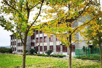 介休市定阳高级中学