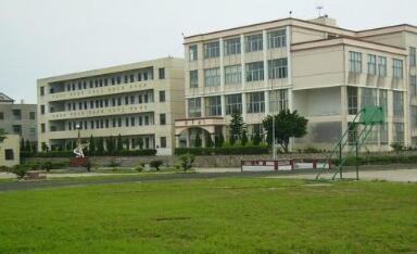 绵阳市游仙区梓棉乡初级中学校