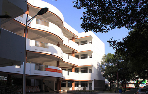灯塔市里仁乡中学
