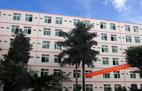 江津市石门镇秦家初级中学校