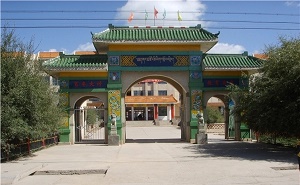 刚察县民族中学