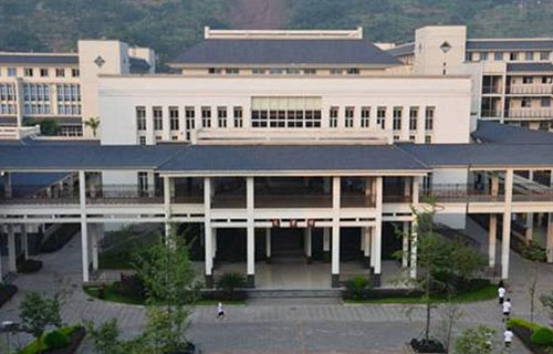 云天化中学