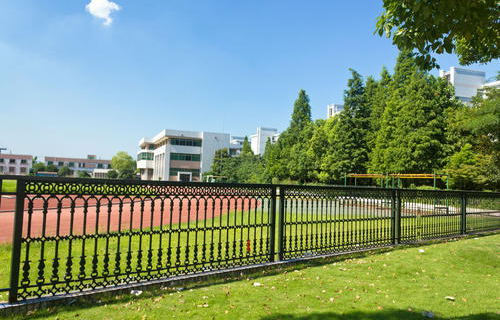 兴义市清水河镇初级中学