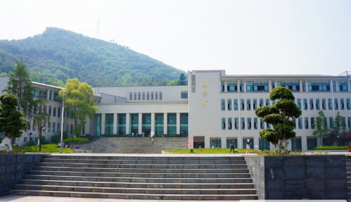 重庆大学城市科技学院自考
