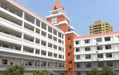 广西大学附属中学