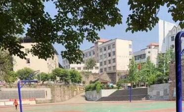 西昌市第四中学
