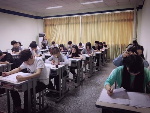 重庆广播电视大学巫溪工作站「电大」