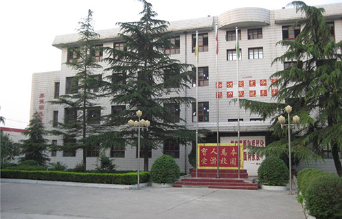 江津市珞璜镇马宗初级中