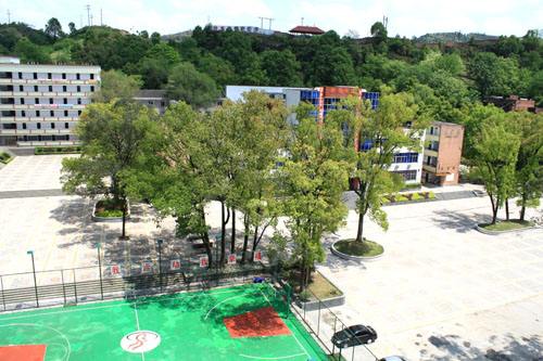 重庆市万州区南浦初级中学