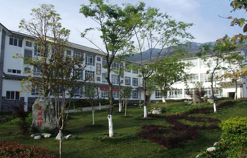 江津市西湖镇关胜中学