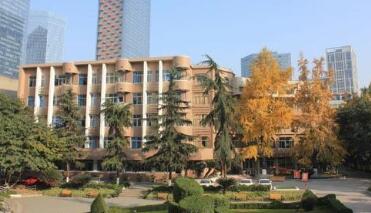 成都市盐道街中学实验学校