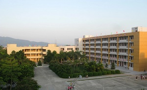 潮阳六都中学