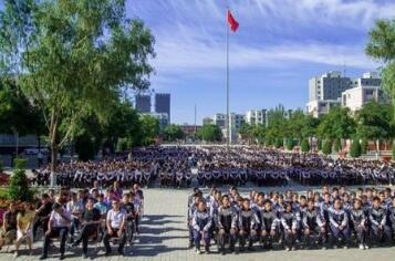 吴忠中学