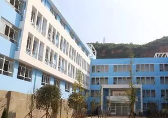 华坪县新庄中学