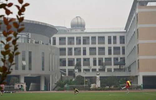 四川大学附属中学（成都市第十二中学）