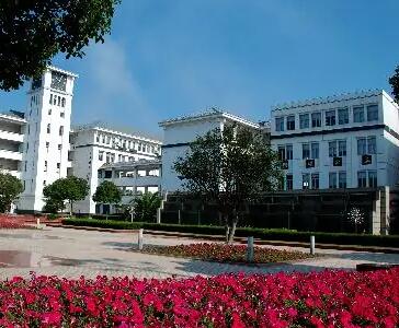 太仓市明德高级中学