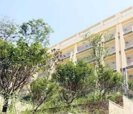 广汉市金轮镇中学校