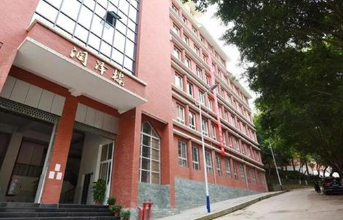 重庆市万州清泉中学