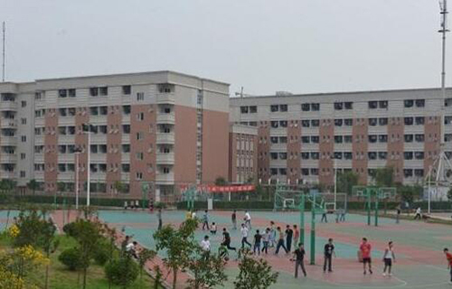 罗江县广富镇初级中学校