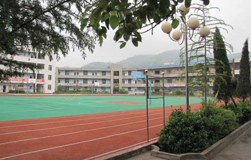 巫山县铜鼓初级中学
