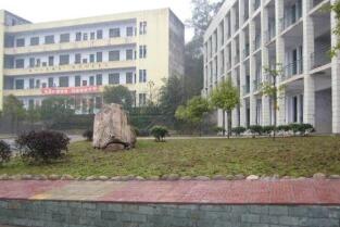达州市通川区蒲家中学