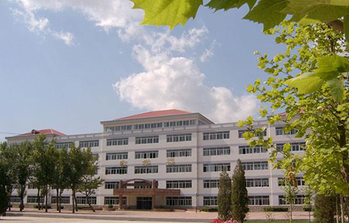 凯里市虎庄初级中学
