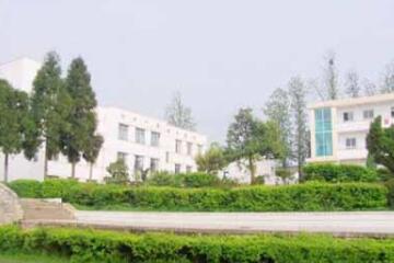 贵阳市修文县六桶中学