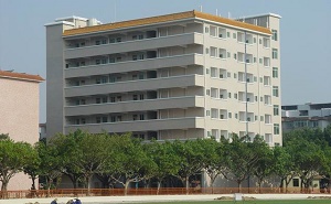 梅州市曾宪梓中学