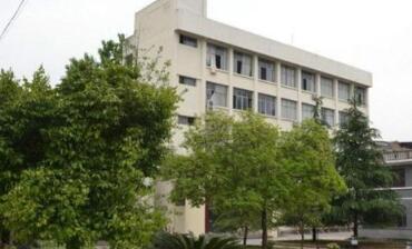 马龙县马鸣乡中学