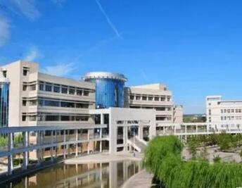 锦州师范学院附属艺术中学