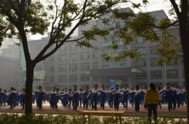 重庆市梁平实验中学
