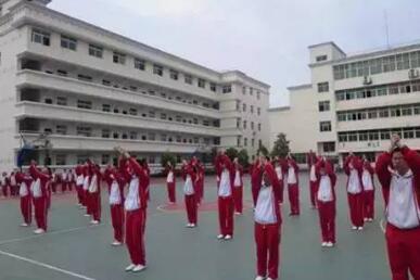 南昌县八一中学