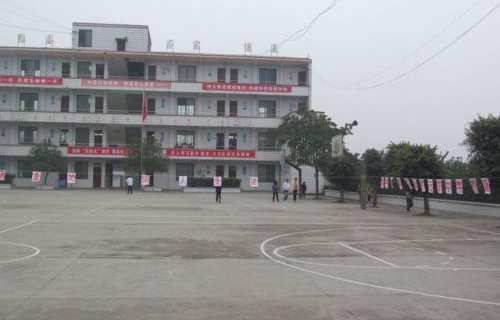 垫江县机场希望学校