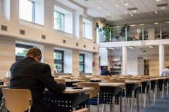 复旦大学继续教育学院，
